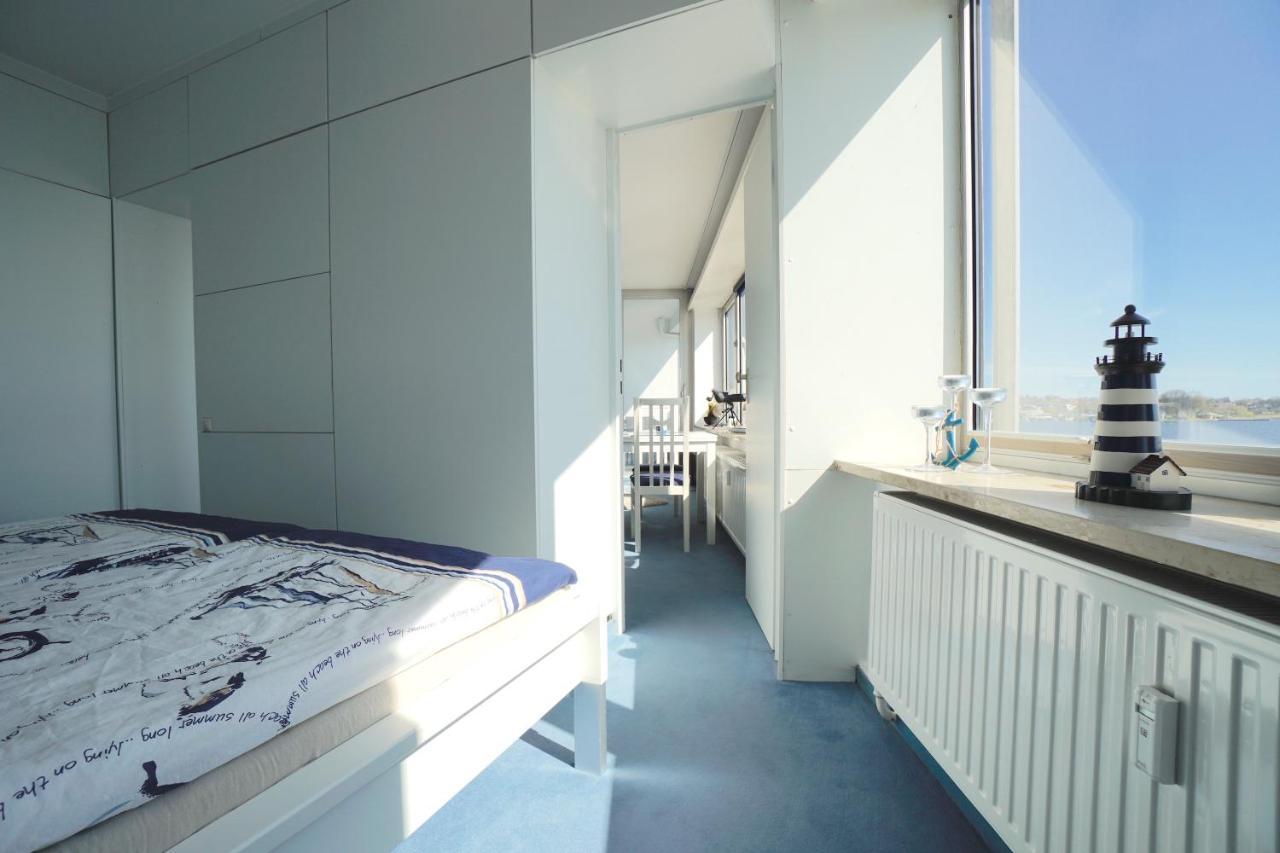 Ferienwohnung Schleiloge Mit Panoramablick Auf Die Schlei Schleswig Eksteriør bilde