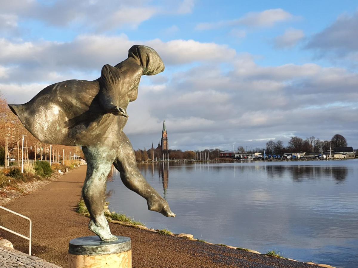 Ferienwohnung Schleiloge Mit Panoramablick Auf Die Schlei Schleswig Eksteriør bilde